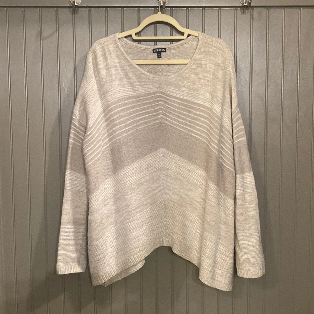 EXPRESS Patterned Asymmetrical Sweater - Picture 1 of 3